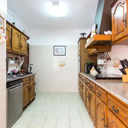 Casa de Férias Quarto, com casa de banho privado e pequeno almoço *